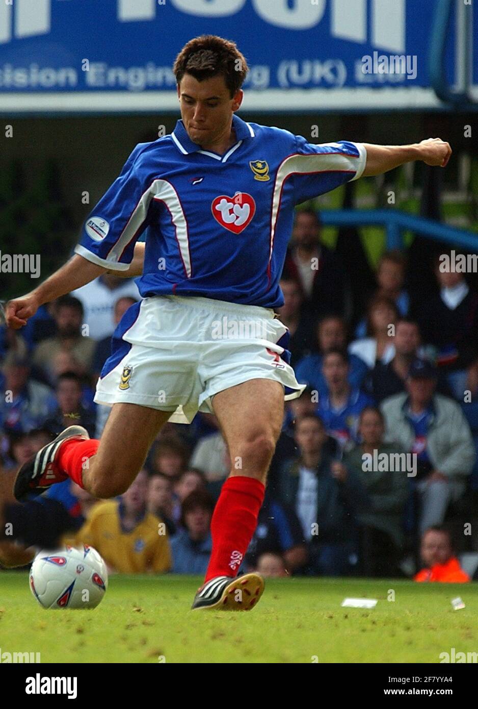 PORTSMOUTH V BRADFORD. SVETOSLAV TODOROV PIC MIKE WALKER,2002 Stock ...