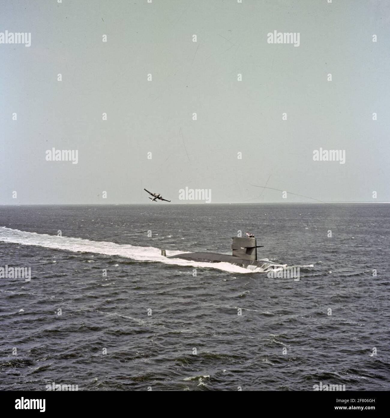 The submarine Hr.Ms. Swordfish (19721994) with a Lockheed P2V7B, P2H