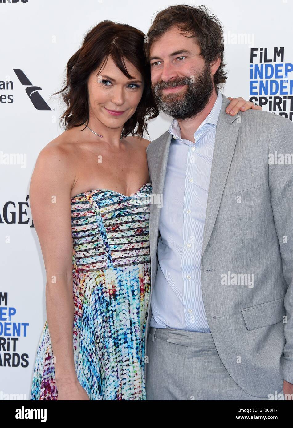 los angeles, 3 de septiembre - katie aselton en la fiesta de lanzamiento de  fxx network y se estrena porque siempre hace sol en filadelfia y la liga en  el señuelo el, image size:951x1390