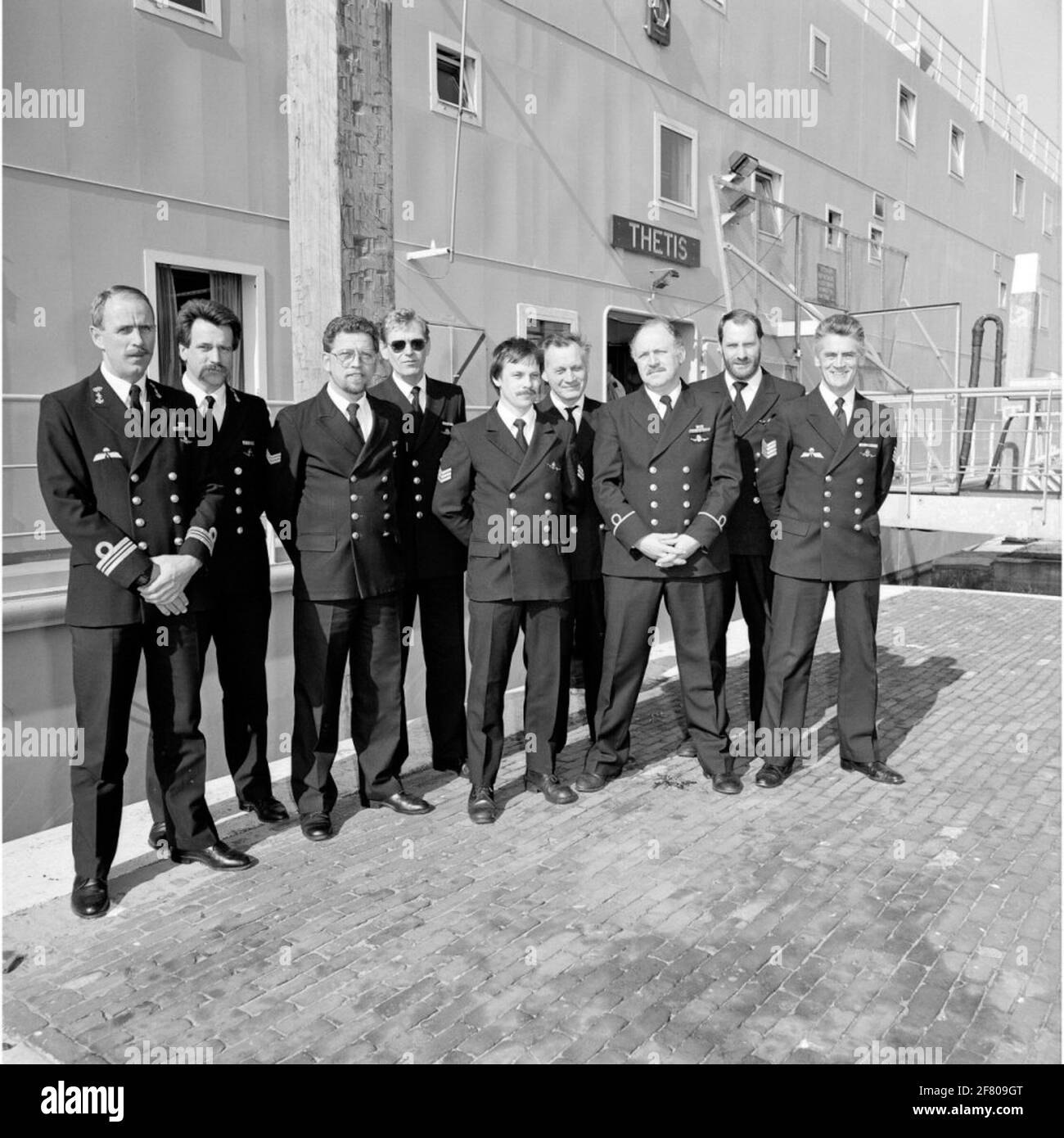 Group photos of a class diving masters new style at the luxury ship T.B