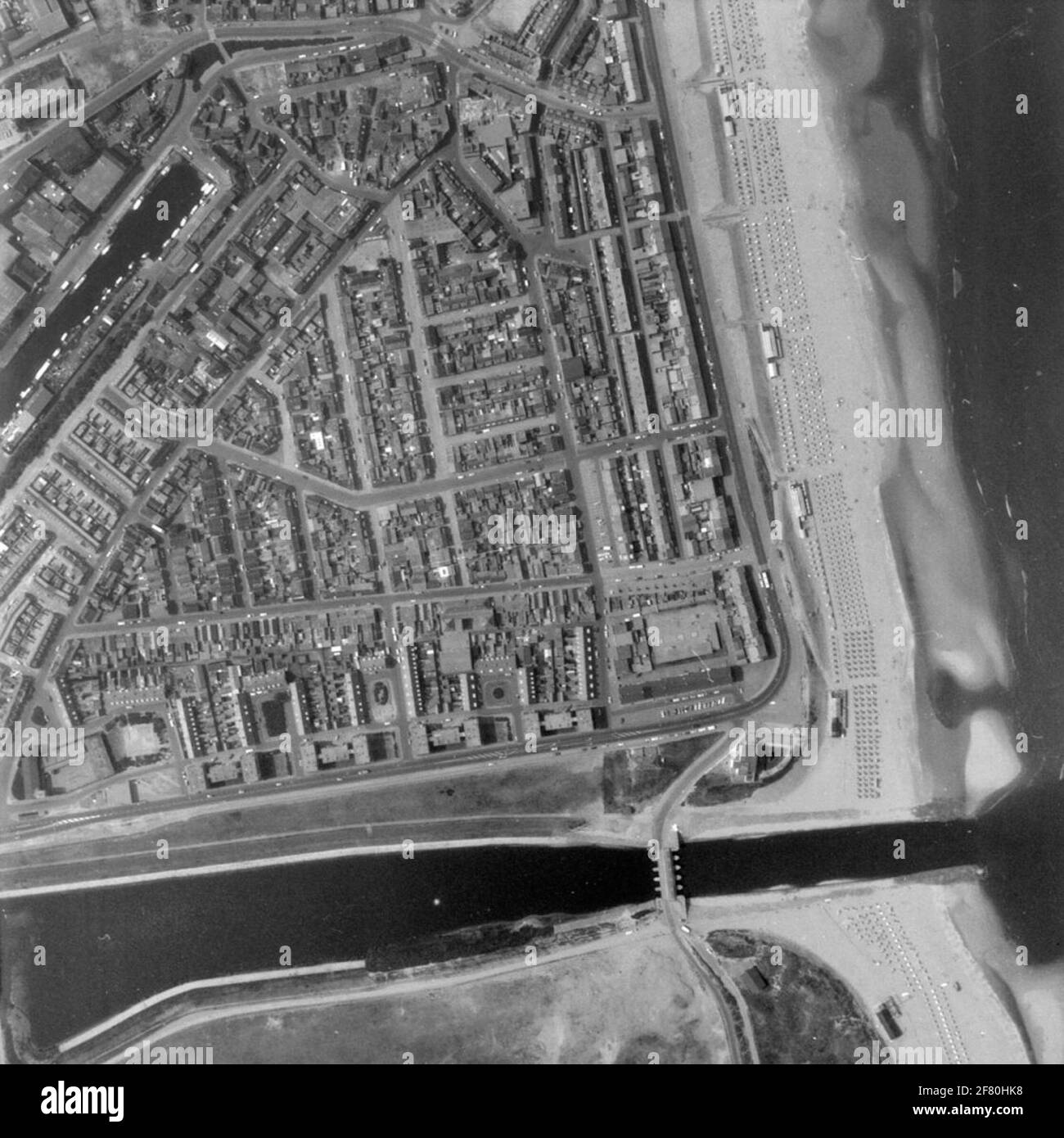 Aerial view tourist city Black and White Stock Photos & Images - Alamy