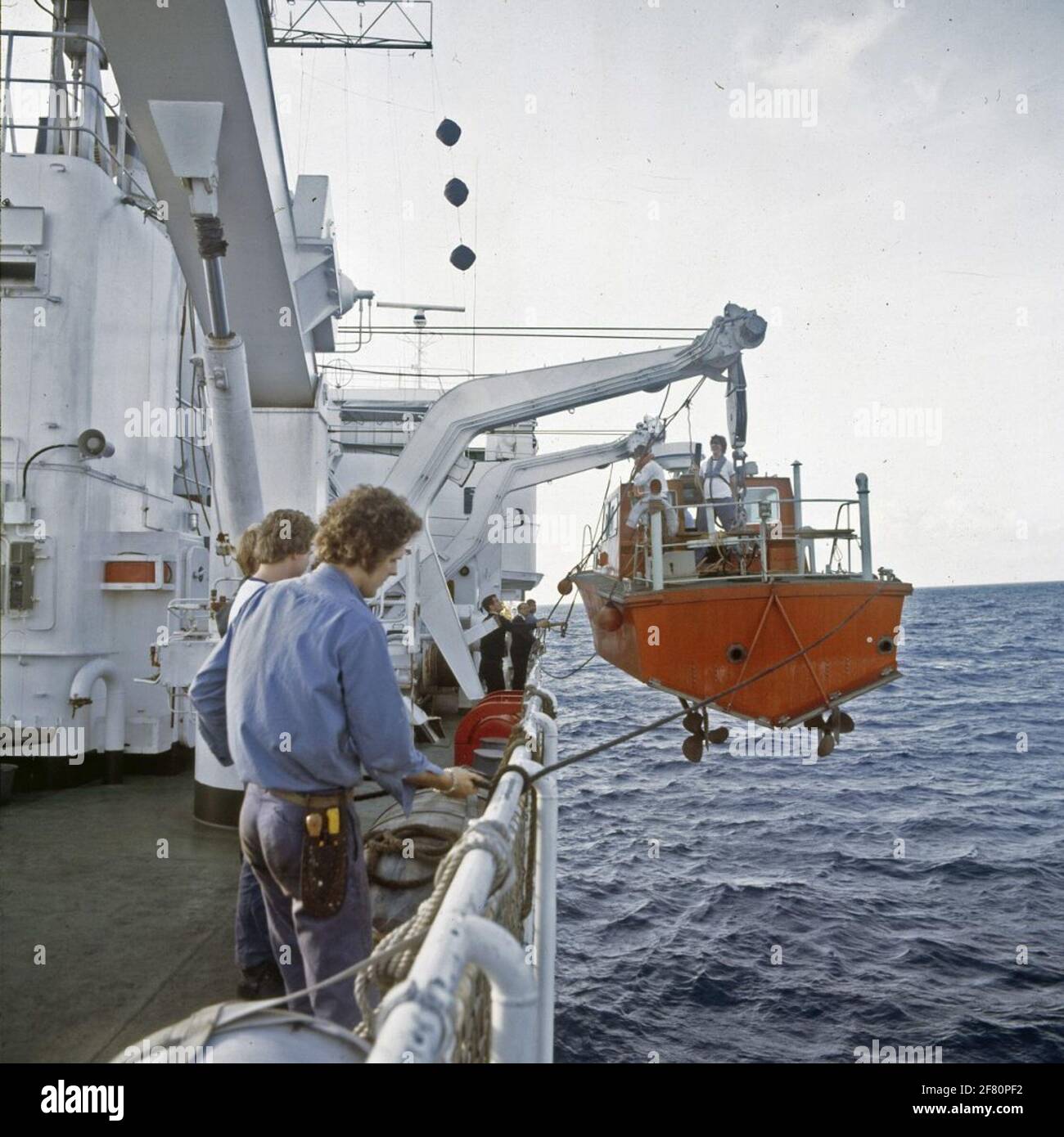 Hydrographic surveying ship hi-res stock photography and images - Alamy