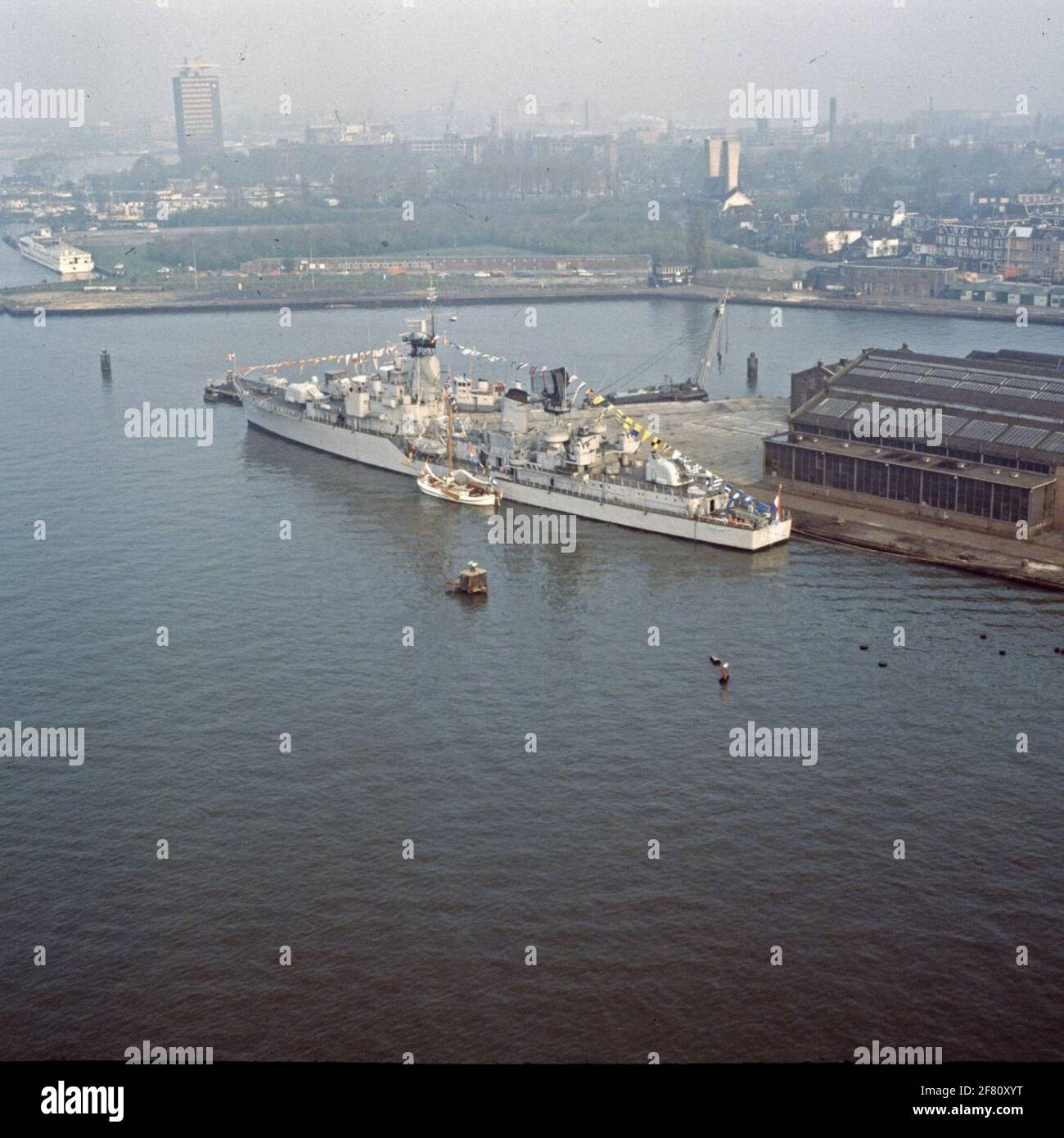 Anti submarine patrol vessel design hi-res stock photography and images ...