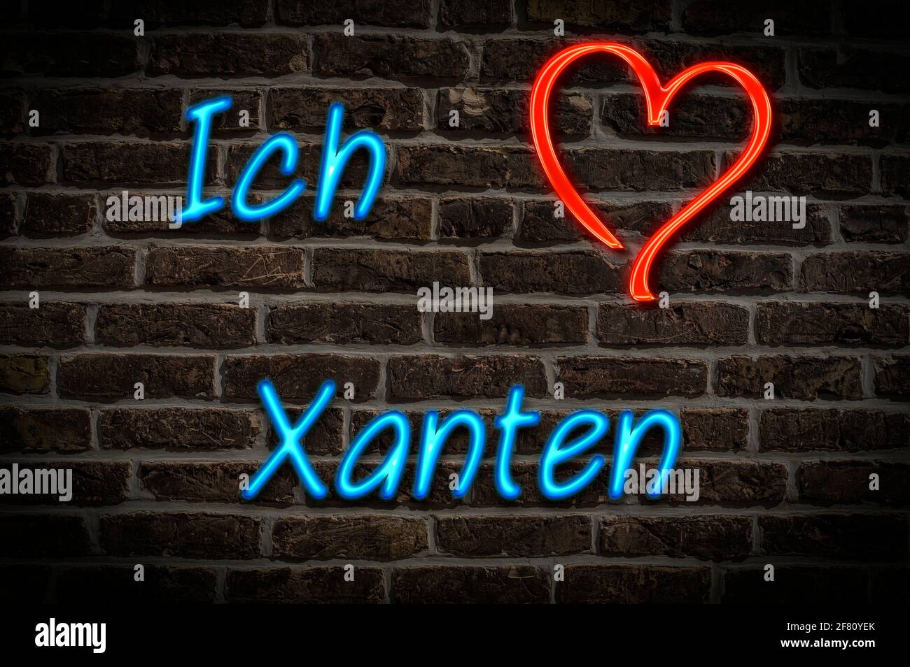 Leuchtreklame, Ich liebe Xanten, Nordrhein-Westfalen, Deutschland, Europa | Illuminated advertising, I love Xanten, North Rhine-Westphalia, Germany, E Stock Photo