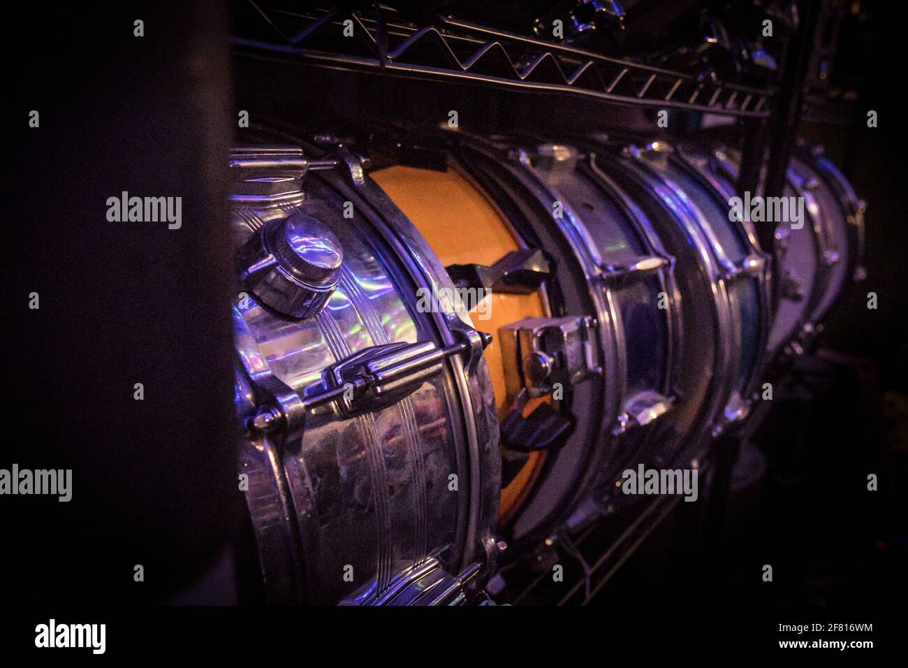 Snare drum hi-res stock photography and images - Alamy