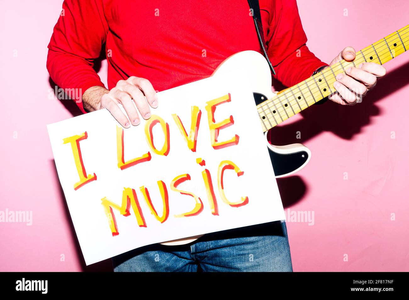 Music Man Sign Musician man guitar sign hi-res stock photography and images - Alamy