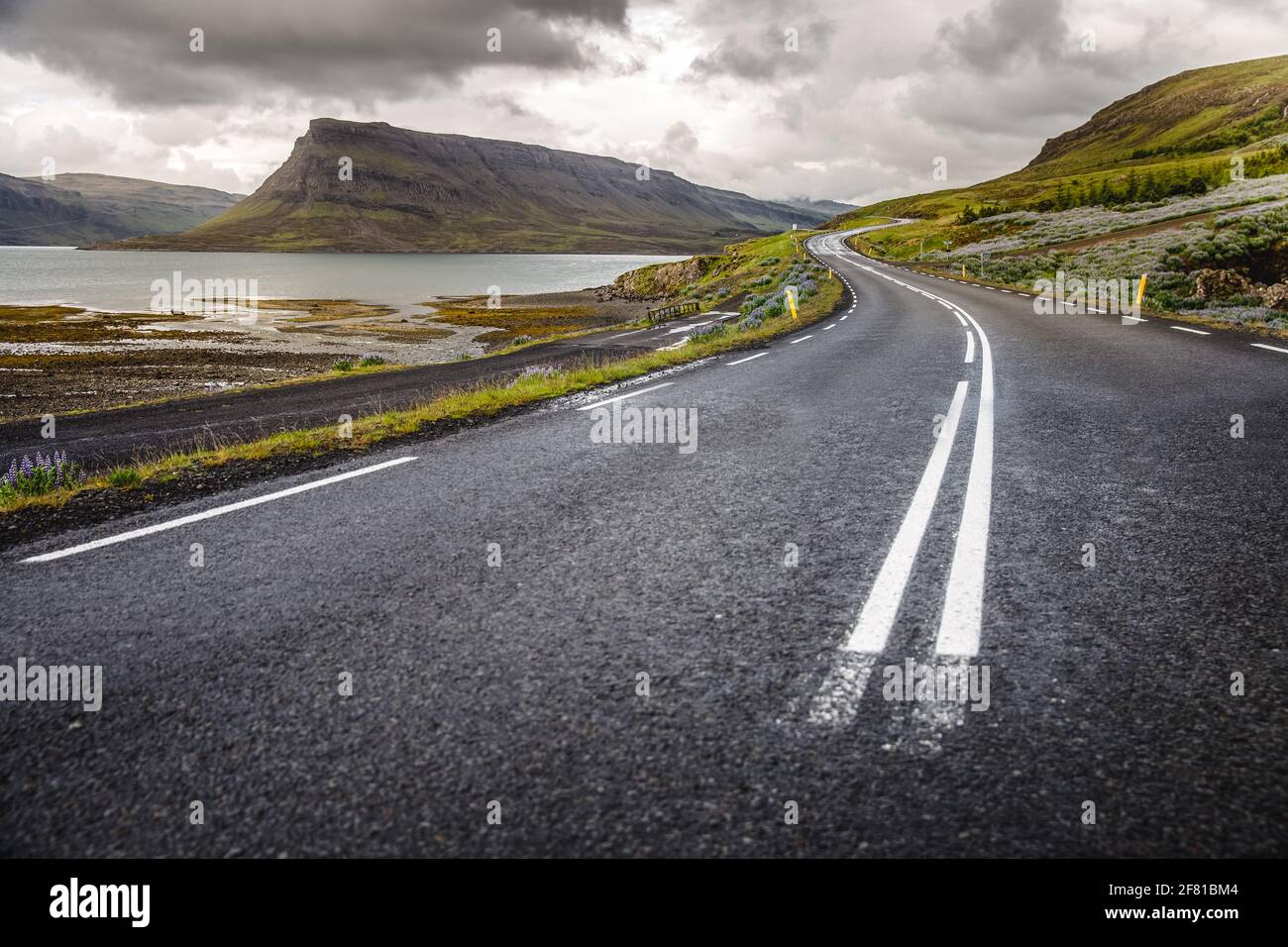 Moody scenery hi-res stock photography and images - Alamy