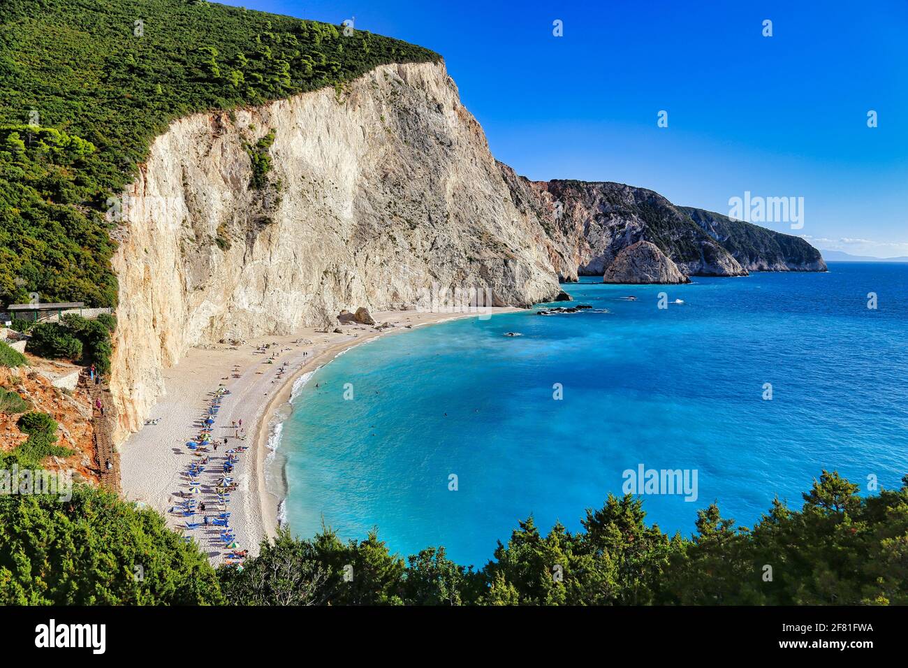 Die Bucht und der Strand von Porto Katsiki auf Lefkada ( Lefkas ) in Griechenland. Stock Photo