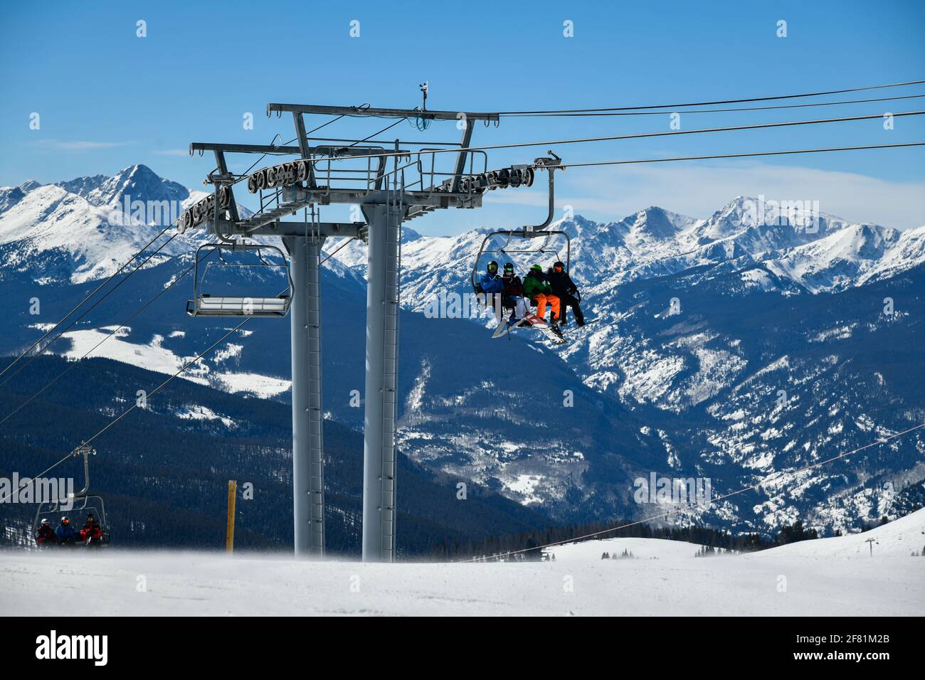 Vail colorado winter lift hires stock photography and images Alamy