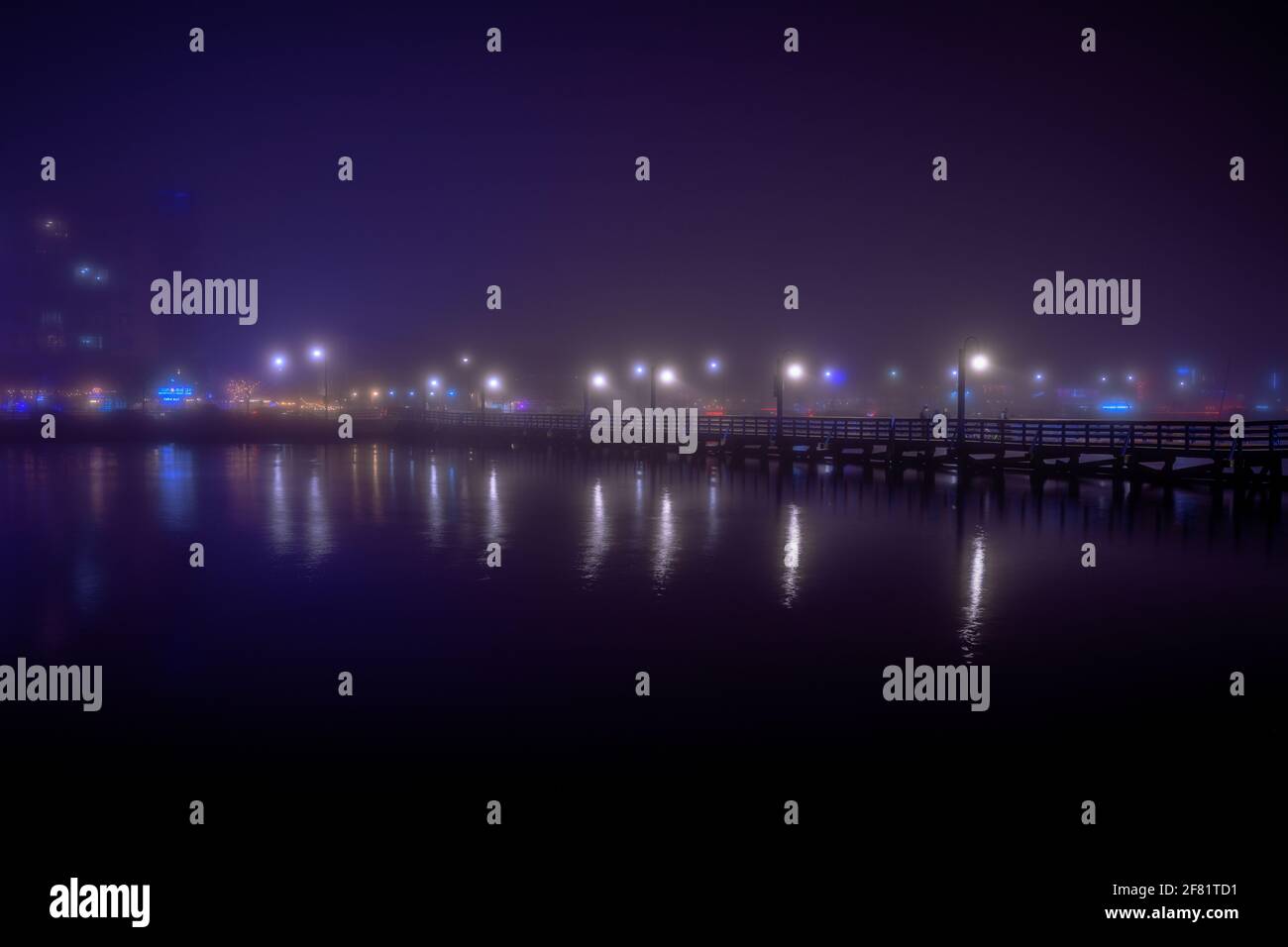 Foggy night in Sheepshead Bay Brooklyn NY USA Stock Photo Alamy