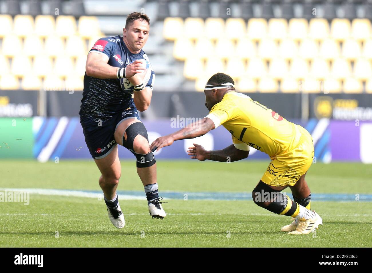 Rohan Janse van Rensburg of Sale Sharks and Levani Botia of La Rochelle during the European Rugby Champions Cup, quarter final rugby union match between La Rochelle and Sale Sharks on April 10, 2021 at Marcel Deflandre stadium in La Rochelle, France - Photo Laurent Lairys / DPPI / LiveMedia Stock Photo