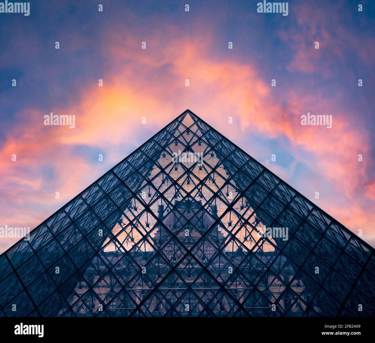 Detail glass pyramid louvre museum Alamy - hi-res and stock images photography