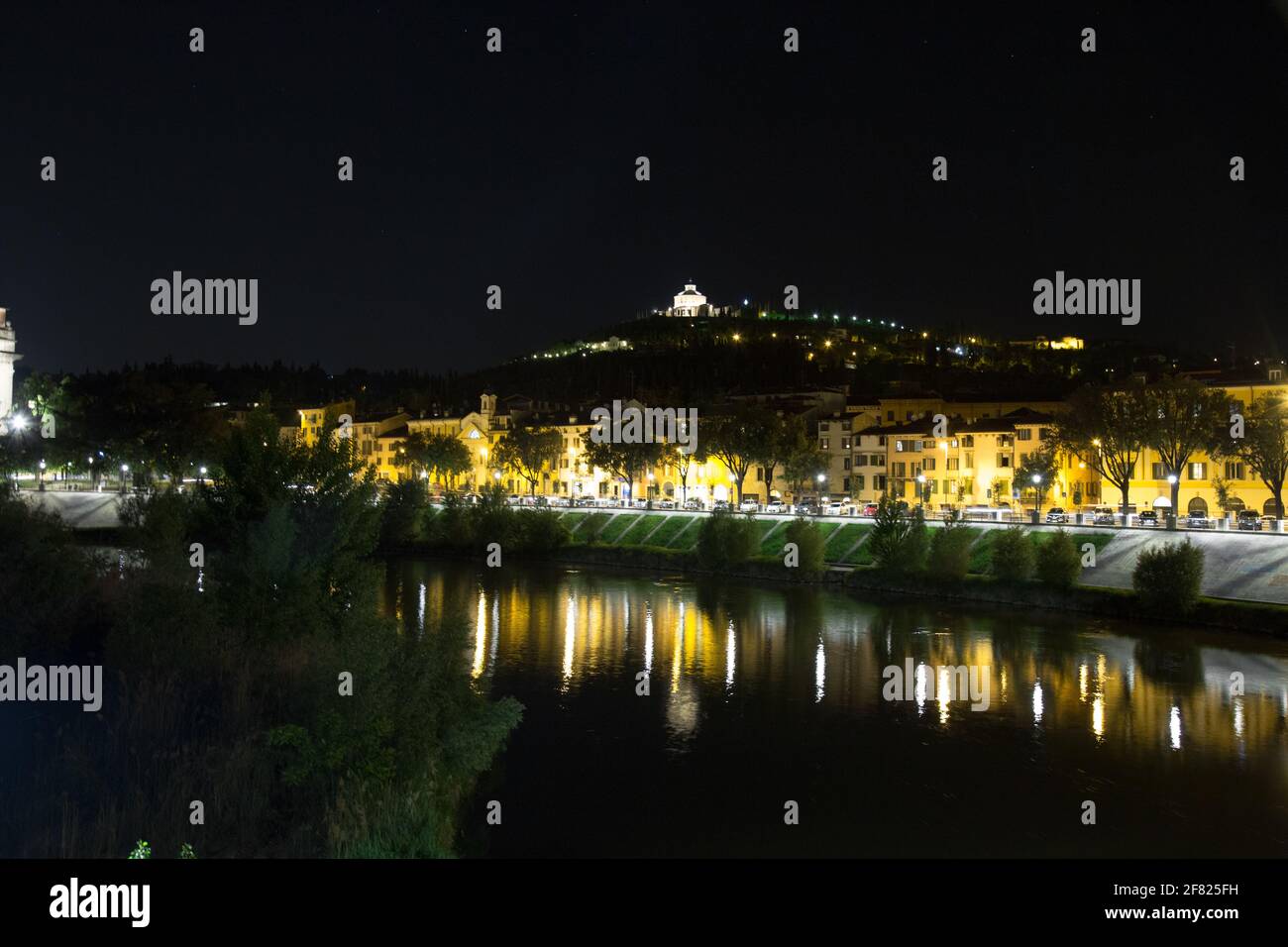 Verona by night Stock Photo - Alamy