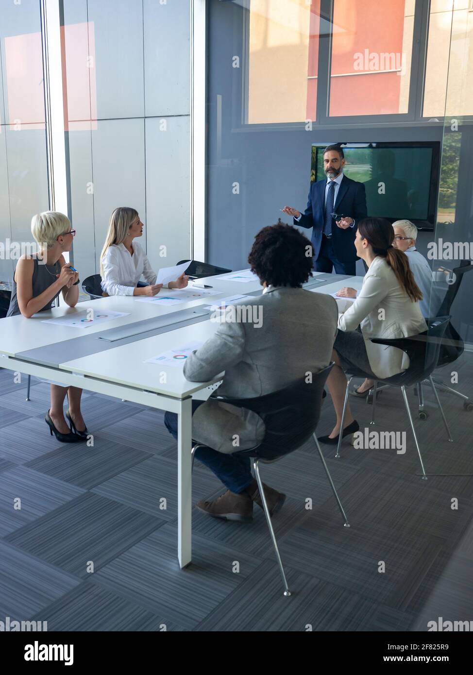 Corporate business team hi-res stock photography and images - Alamy