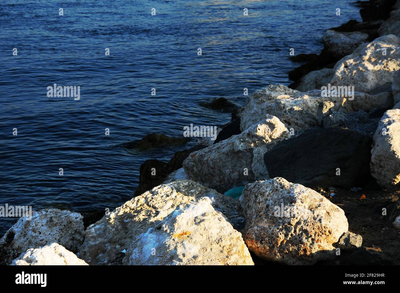 lake & rocks Stock Photo - Alamy