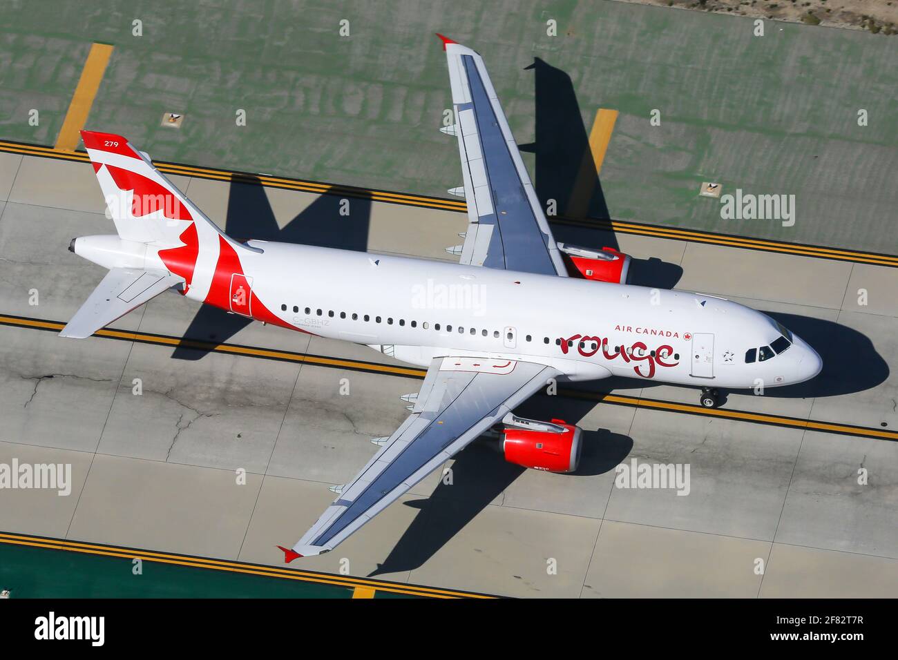 Air canada lax airport hi-res stock photography and images - Alamy