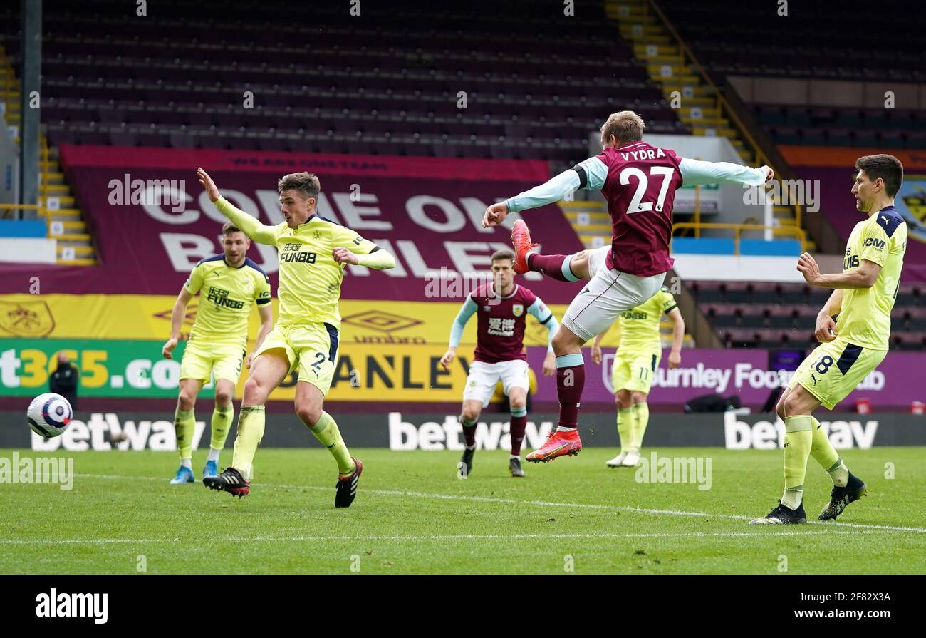 Burnley's Matej Vydra attempts a shot on goal during the Premier League match at Turf Moor, Burnley. Picture date: Sunday April 11, 2021. Stock Photo