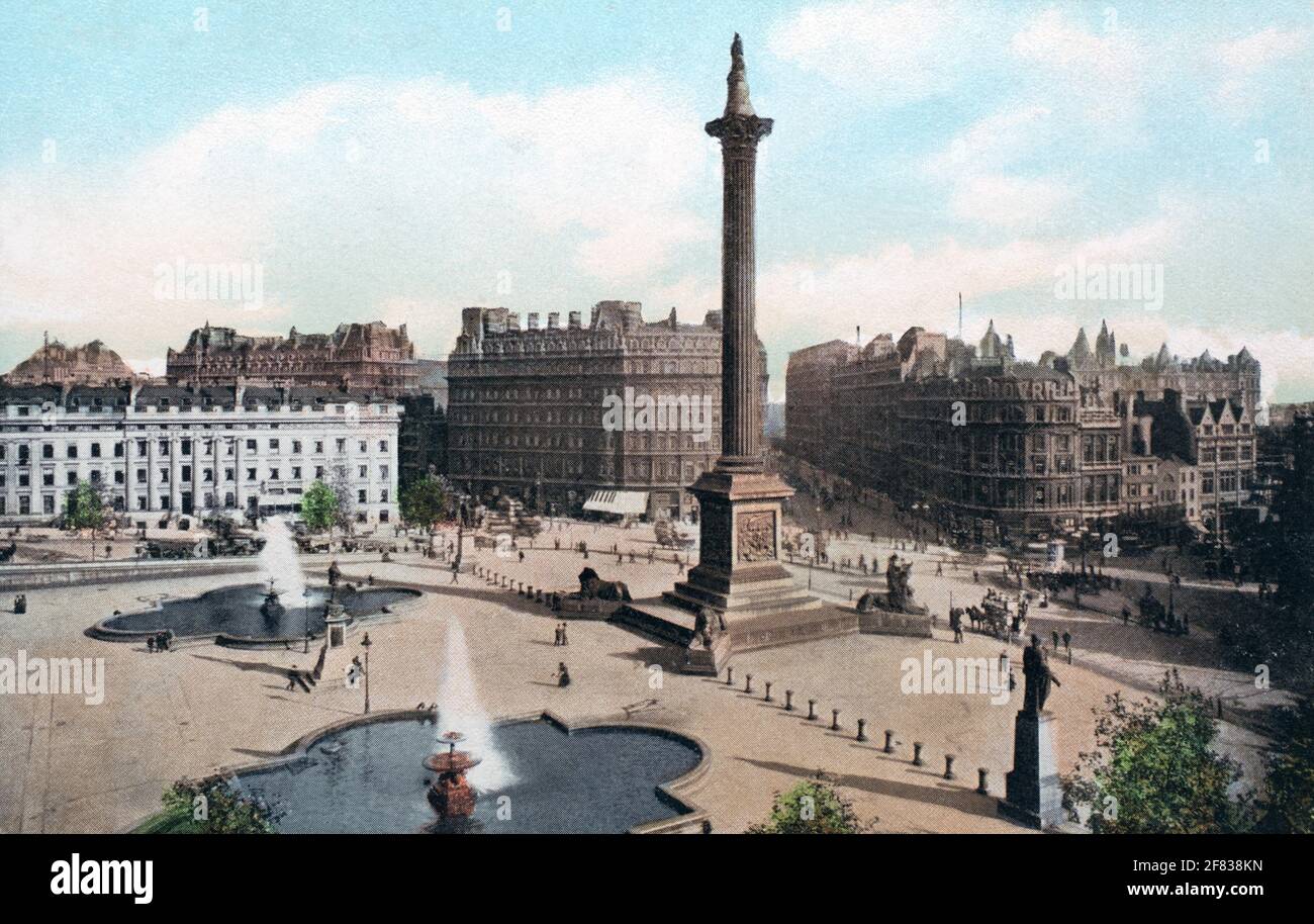Postcard Trafalgar Square at night (London UK) c.1910s Postcard Trafalgar Square at night (London UK) c.1910s