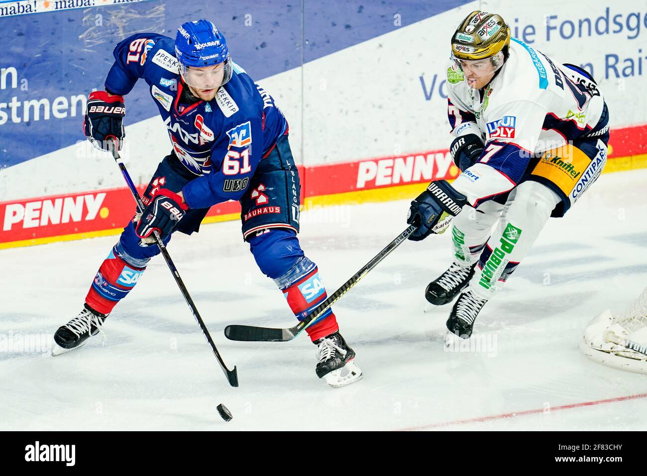 Simon despres hi-res stock photography and images - Alamy