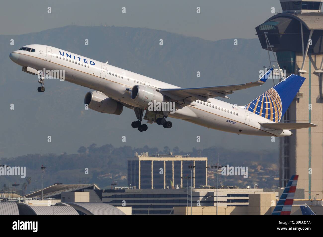 Los Angeles, USA - 20. February 2016: United Airlines Boeing 757-200 at Los Angeles airport (LAX) in the USA. Boeing is an aircraft manufacturer based Stock Photo