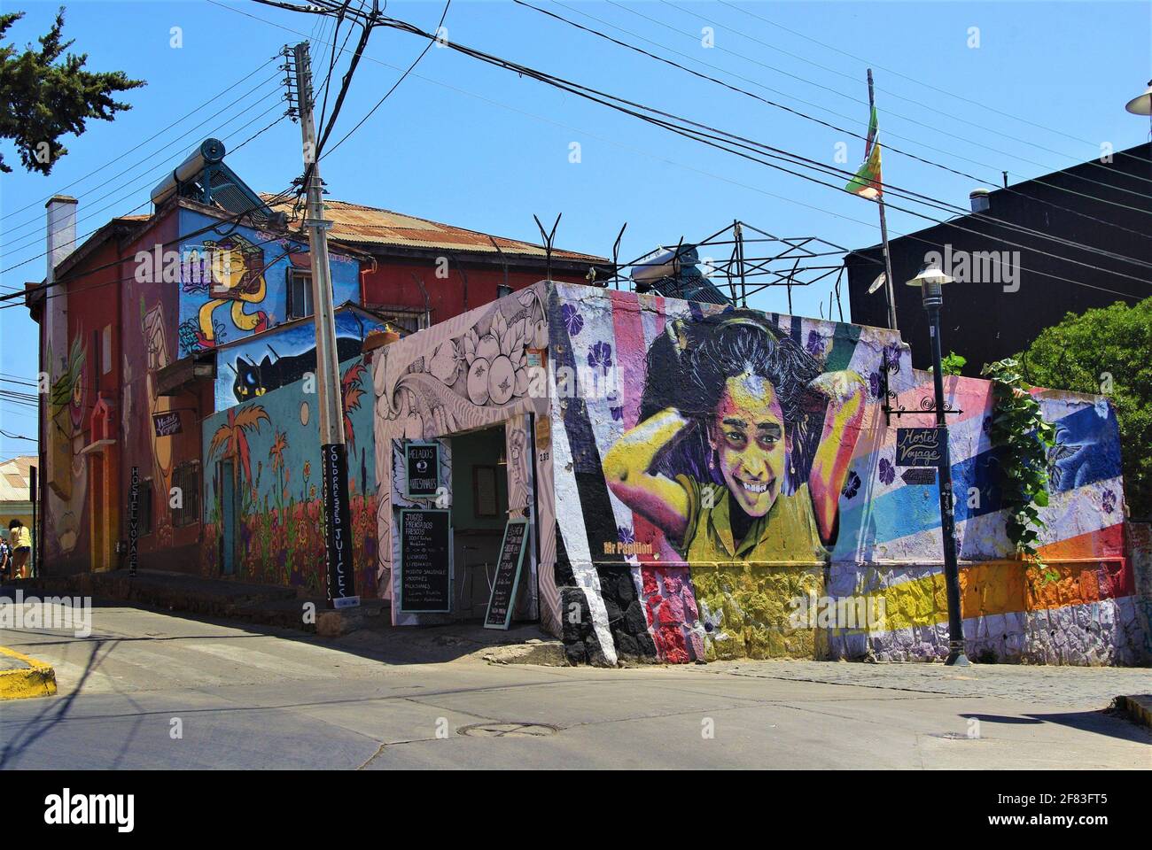Street art in Valparaiso, Chile Stock Photo Alamy