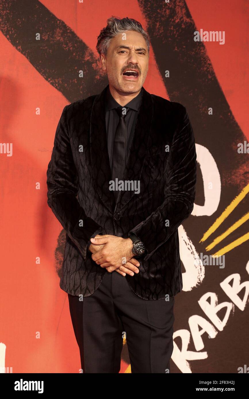 Taika waititi jojo rabbit hi-res stock photography and images - Alamy