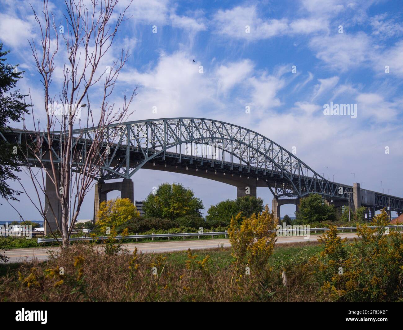 Steel suspension bridge hi-res stock photography and images - Alamy