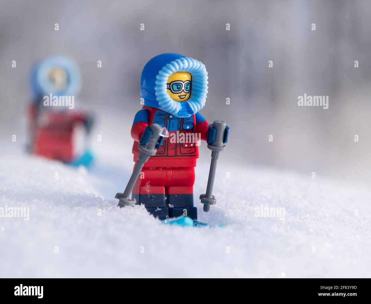 Lego minifigures skiing on deep snow blanket Stock Photo - Alamy