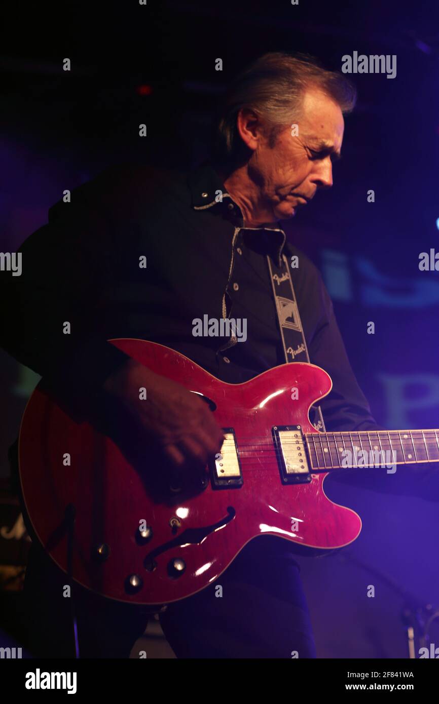 Eddie Phillips British guitarist Stock Photo Alamy