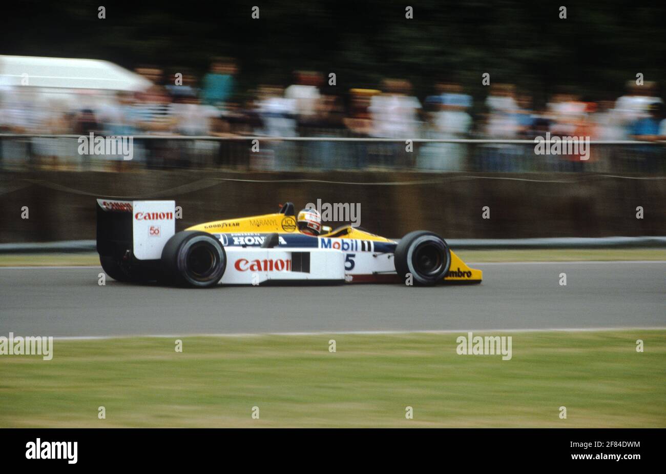 Nigel Mansell In The Williams Fw11b During Qualifying For The 1987 British Grand Prix Silverstone Stock Photo Alamy