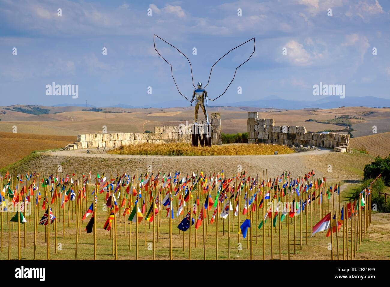 Ali di Liberta, with artwork People by Alberto Bartalini, Teatro del  Silenzio, by Andrea Bocelli, Lajatico, Province of Pisa, Tuscany, Italy  Stock Photo - Alamy