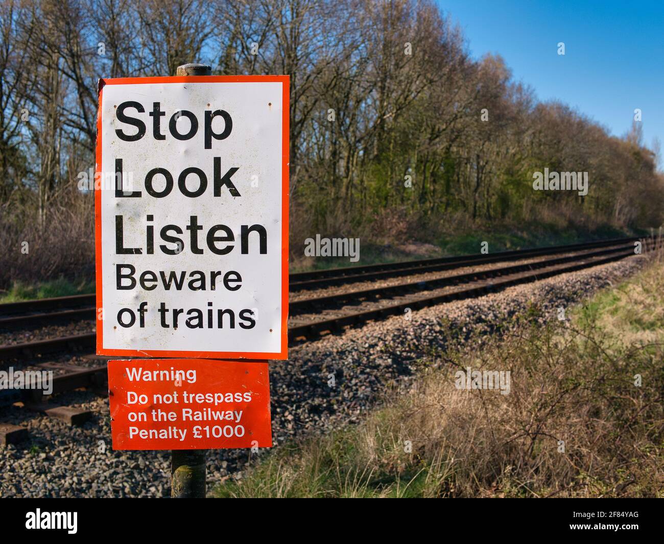 Rail safety signs hi-res stock photography and images - Alamy