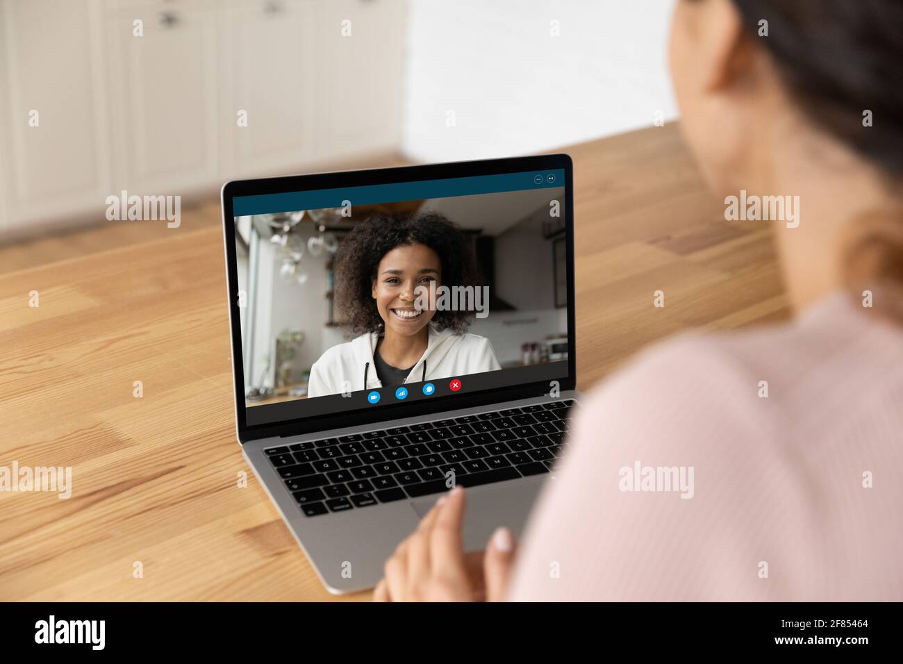 Zoom meeting black woman hi-res stock photography and images - Alamy