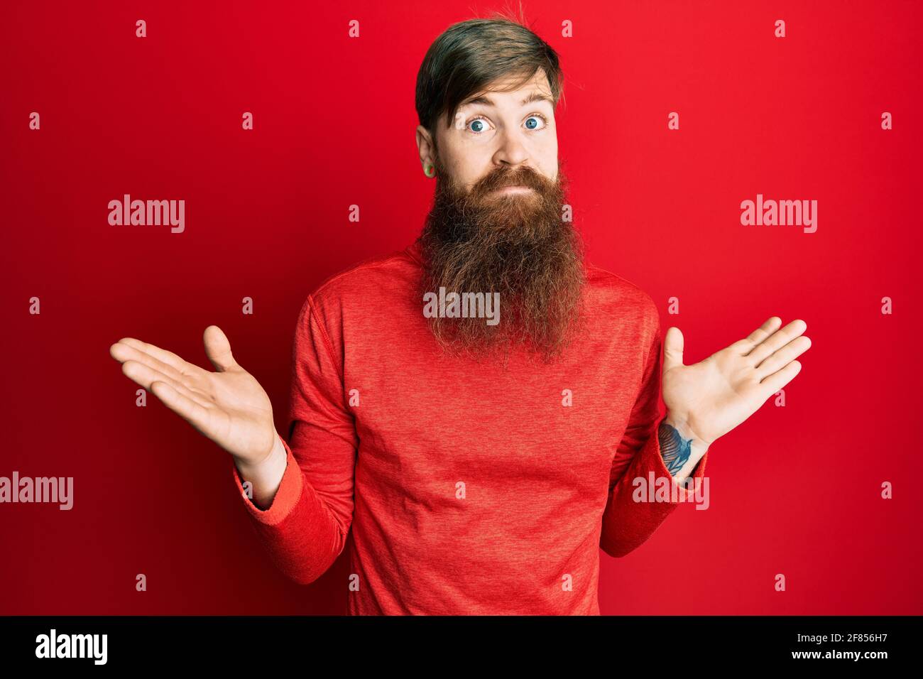 Redhead man no clothes hi-res stock photography and images - Alamy