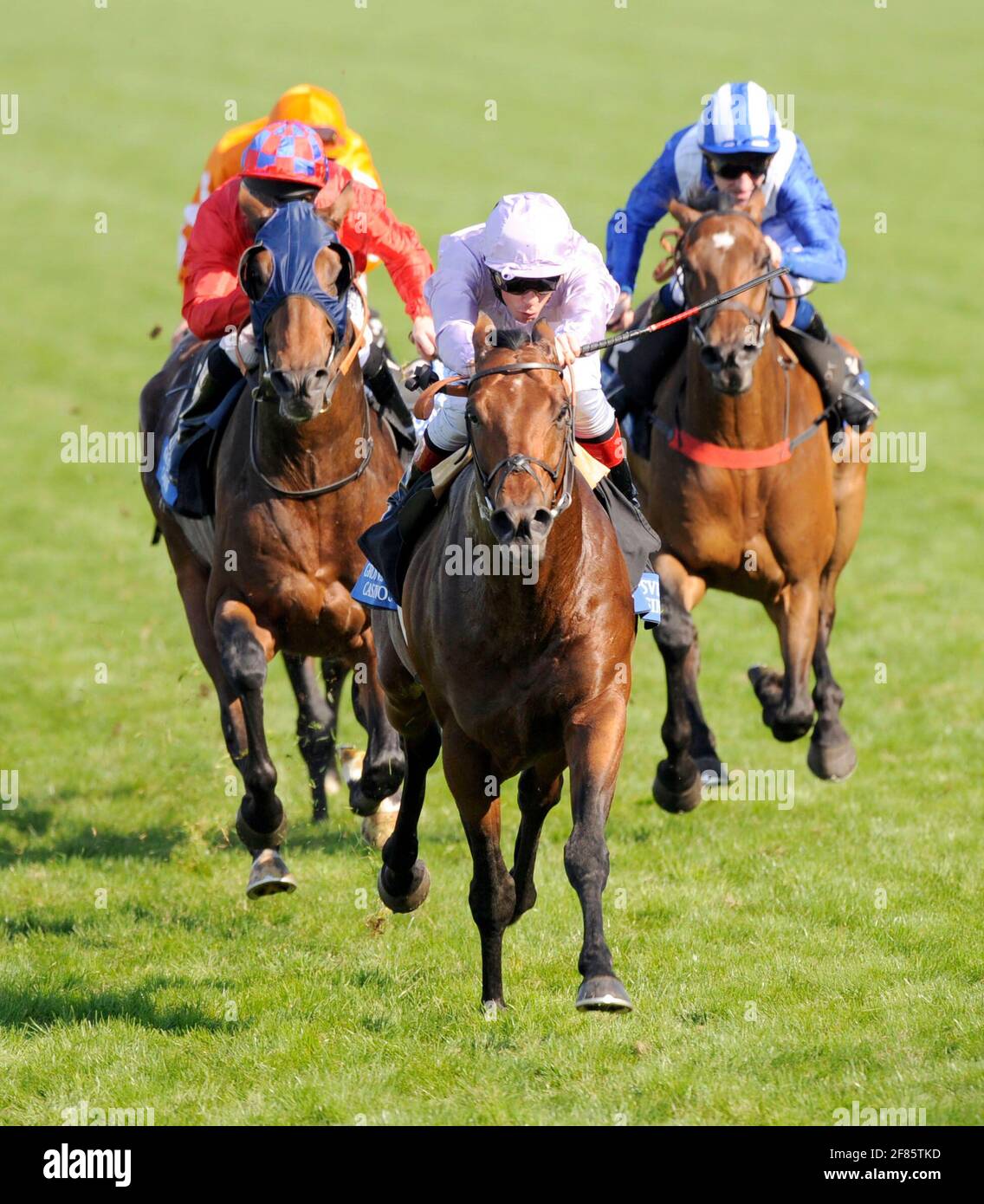 RACING AT ASCOT 28/9/2008. THE GROSVENOR CASINOS CUMBERLAND LODGE STAKES. FRANKIE DETTORI ON SIXTIES ICON ON HIS WAY TO WINNING. PICTURE DAVID ASHDOWN Stock Photo