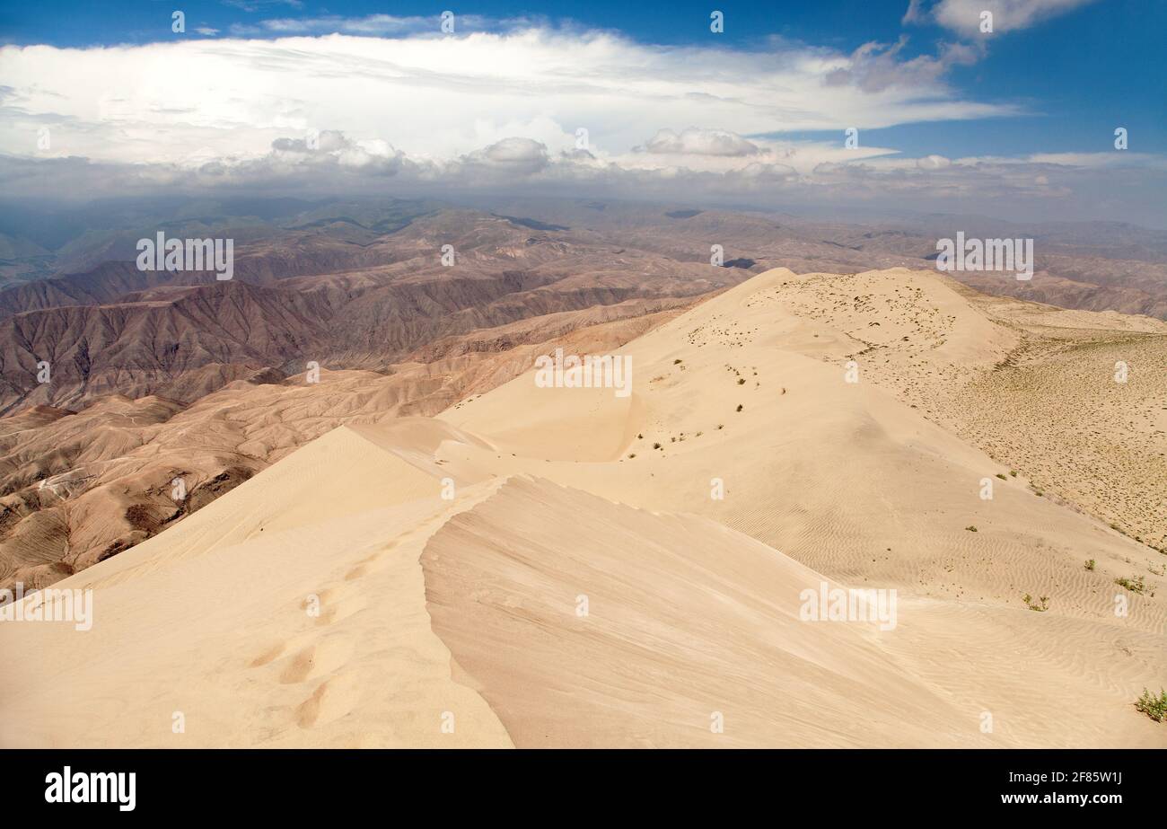 Cerro Blanco sand dune, the highest dunes on the world located near