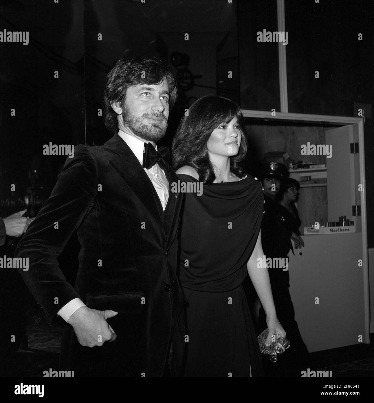 Valerie bertinelli 1980s Black and White Stock Photos & Images - Alamy