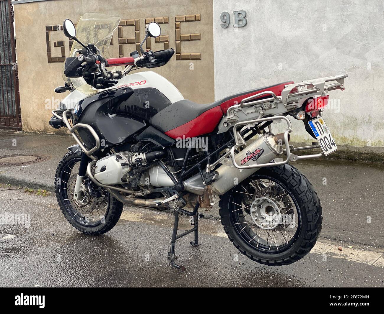 Bmw gs 1200 hi-res stock photography and images - Alamy