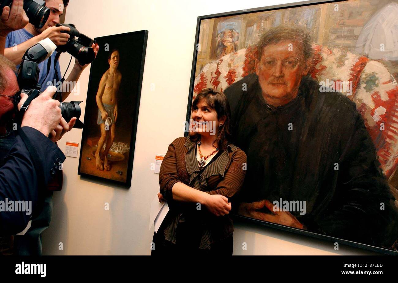 Catherine Goodman seated infront of her work that was announced this evening as the winner of this years BP National Portrait Award.17 June 2002 photo Andy Paradise Stock Photo