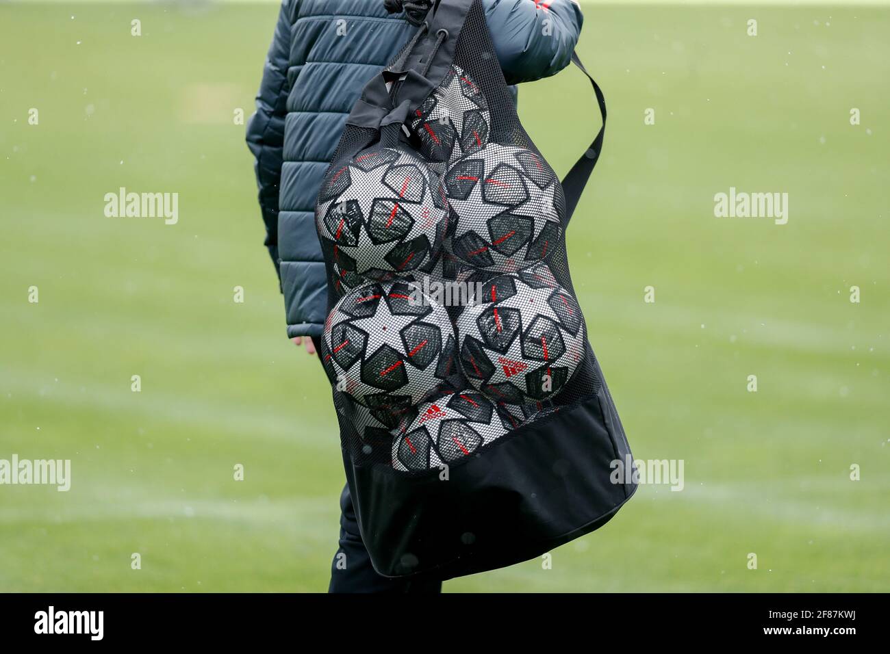 Paris,France 12/04/2021, official adidas play balls in the ball net. Final  training before the CL quarter-finals, game Paris Saint Germain- FC Bayern  Munich Football Champions League quarter-finals. on April 12th, 2021. DFL