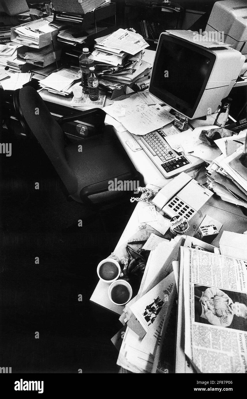 Helen Haigs untidy and cluttered desk Dbase Stock Photo