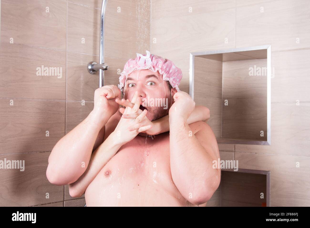 Funny shower gif (81) фото