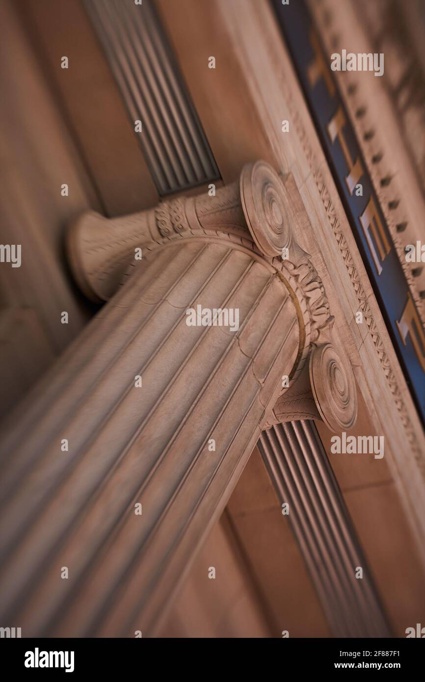 Lensbaby image of Chicago buildings with focus on columns Stock Photo