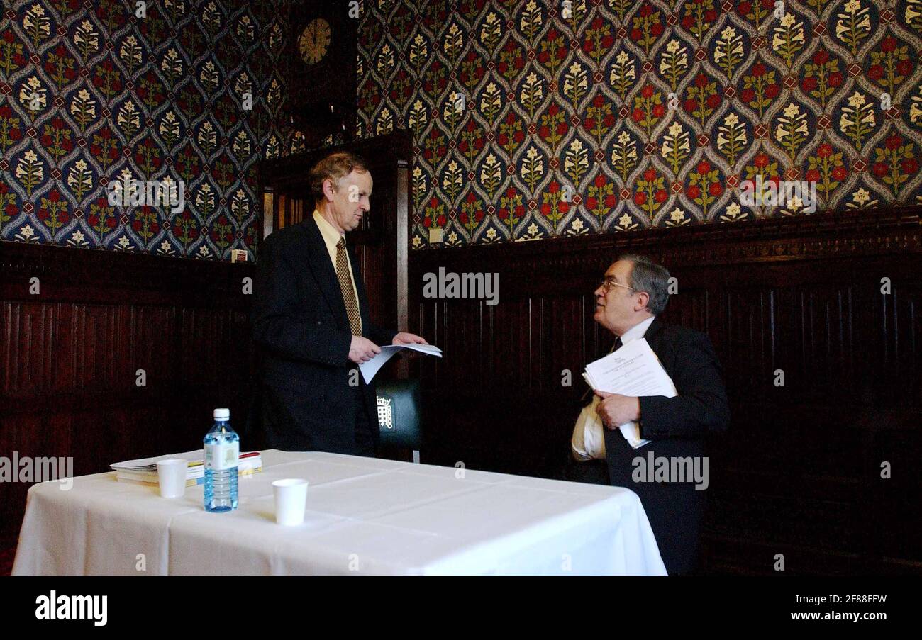 Paul Tyler, Lib Dem Shadow Leader of the House (left) and Lib Dem Chief Whip Lord Roper holding a press conference this morning at the House of Commons.22 January 2002 photo Andy Paradise Stock Photo