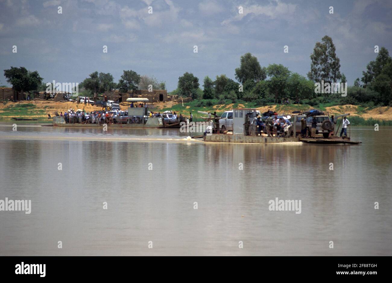 Ferry in Bani river to Djenee, Mali Stock Photo