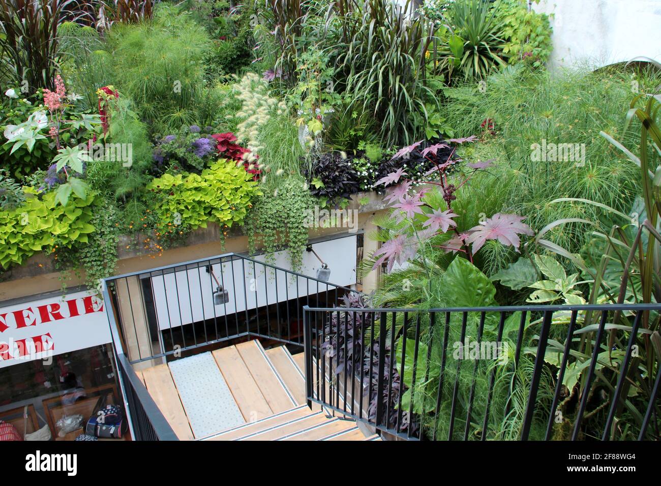 urban garden in nantes (france Stock Photo Alamy