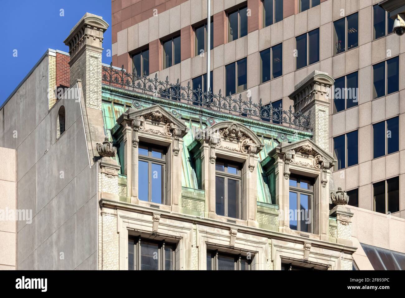 House square hi-res stock photography and images - Alamy