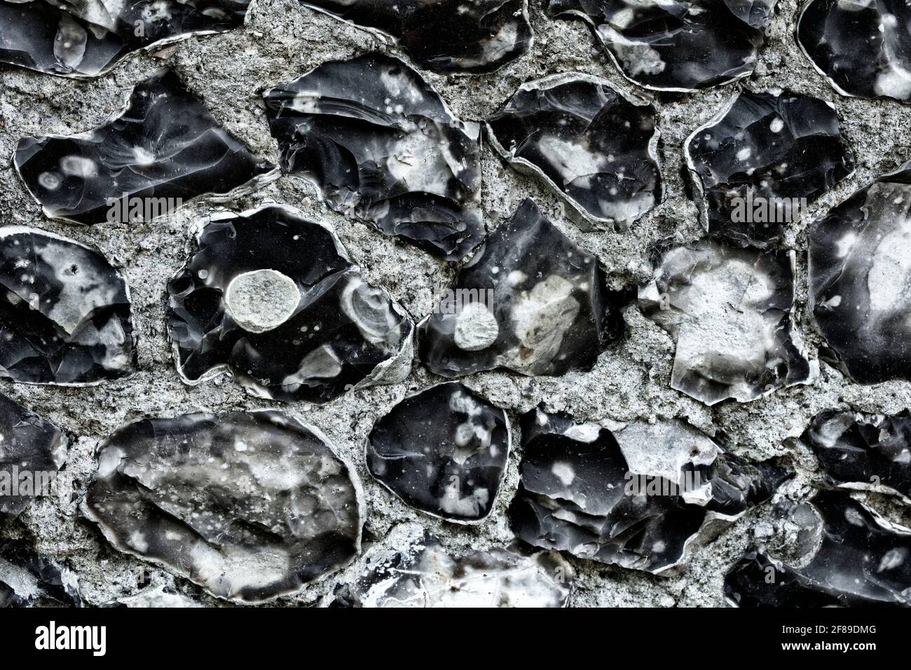 Knapping flint hi-res stock photography and images - Alamy