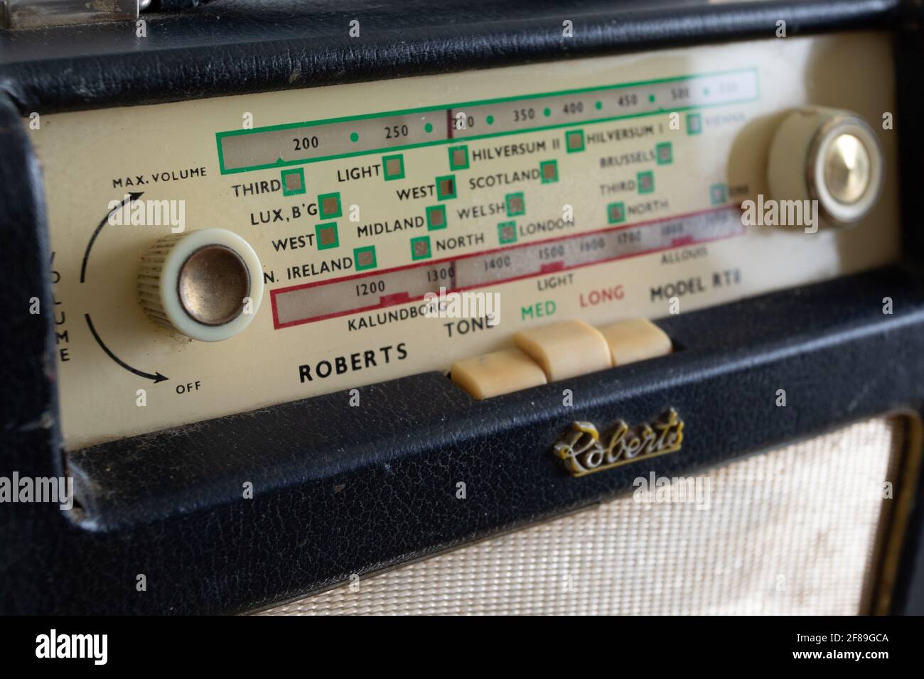 1960s Roberts RT8 portable (if only just) radio Stock Photo - Alamy
