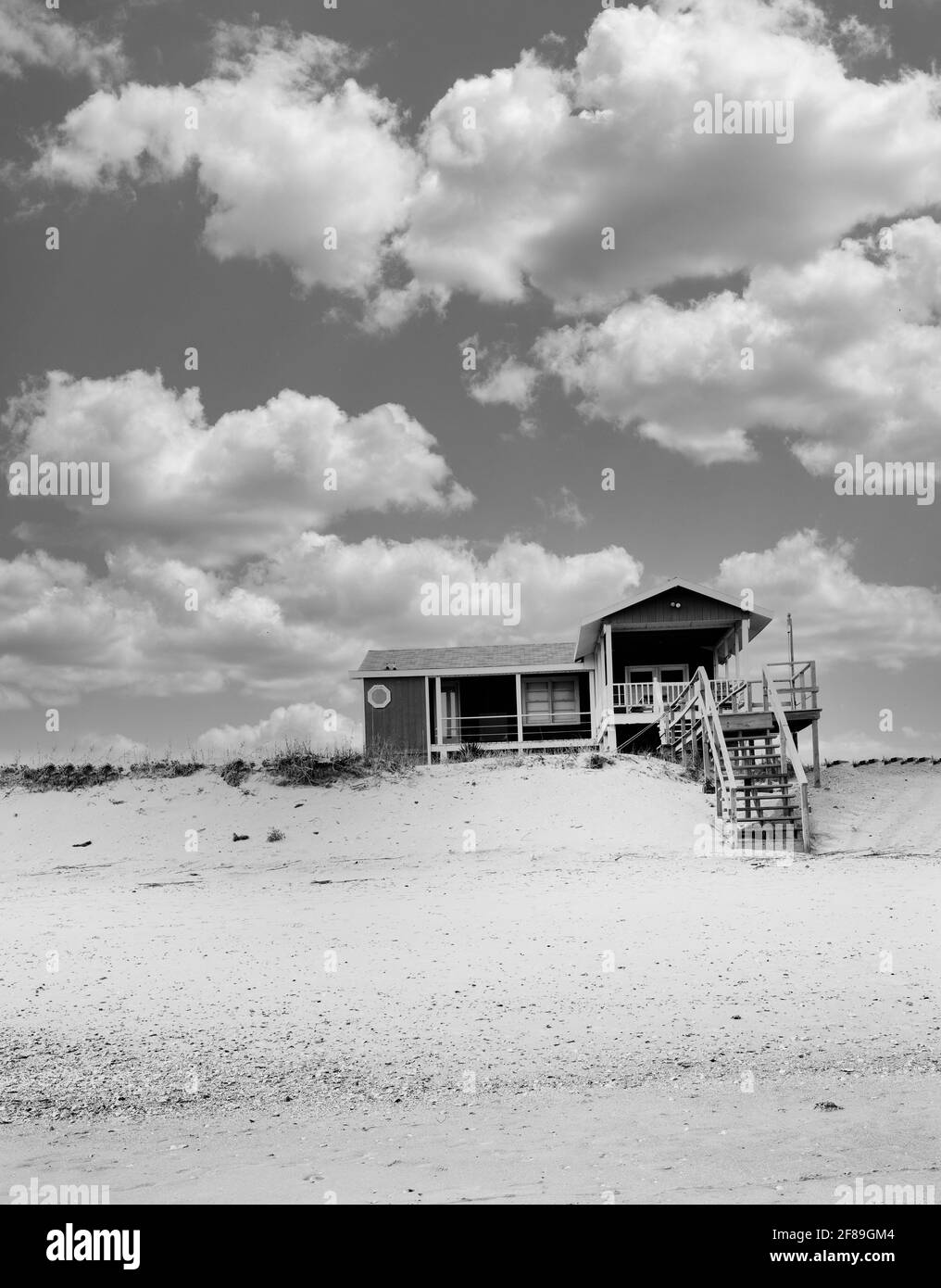 Beach House 2 Oak Island Vintage Stock Photo Alamy